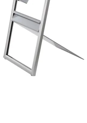 prospektstaender_mobil_detail3_300x410.webp